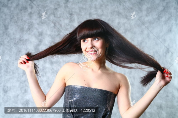 長頭發(fā)的女性臉