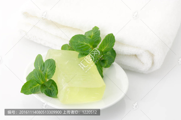 手工肥皂和毛巾