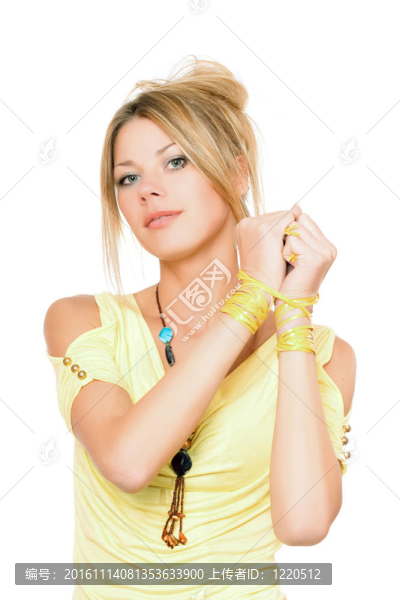 完美的年輕金發(fā)女郎的肖像