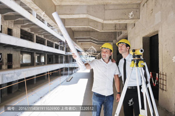 建筑工地上的建筑師團隊