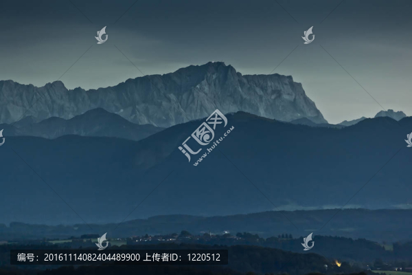 楚格峰之夜