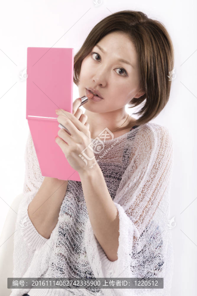 美麗的亞洲女子
