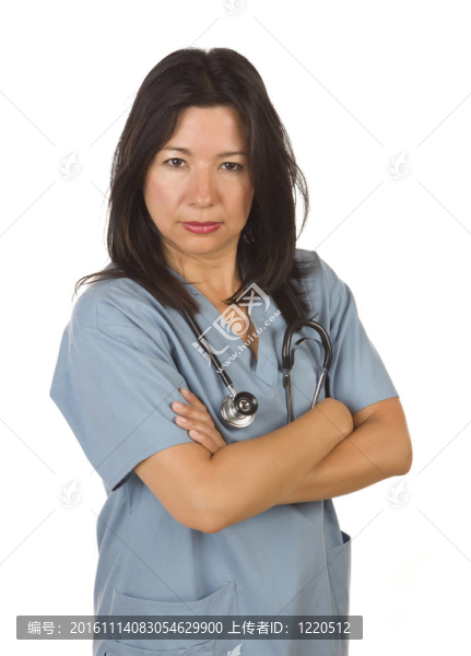嚴(yán)肅的西班牙裔醫(yī)生或白人護(hù)士