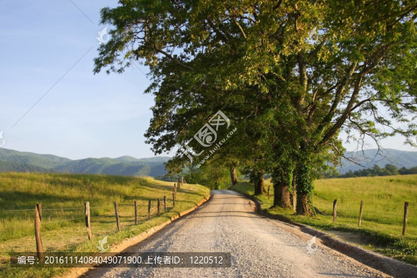 山凹