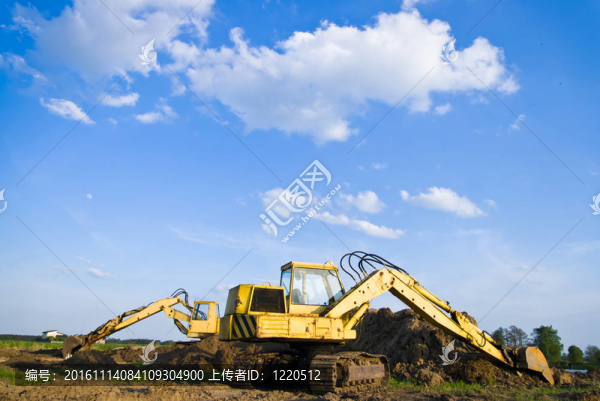 挖掘機(jī)