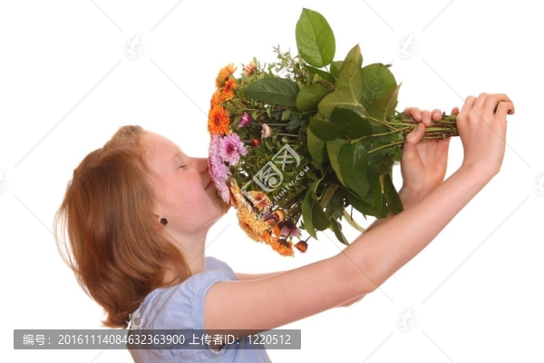 女孩喜歡一些花