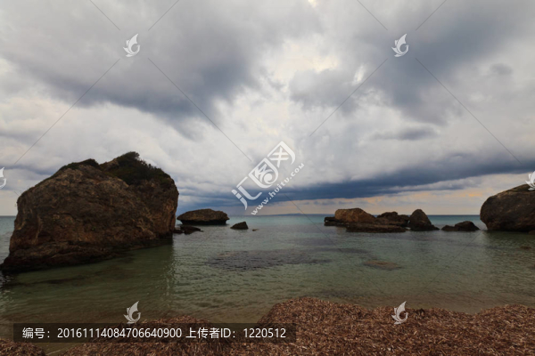 海中的巖石