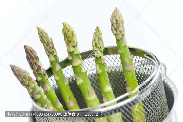 綠色蘆筍罐頭