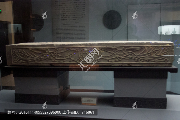 漢彩繪陶展鷹紋磚