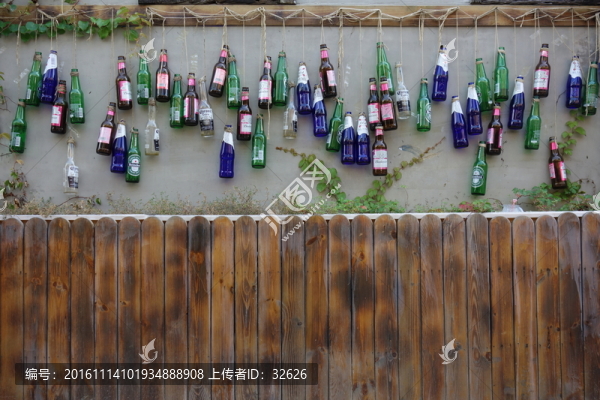 掛起來的酒瓶