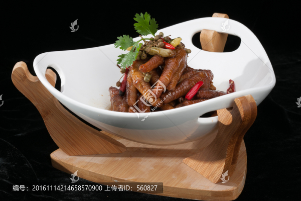 鹵雞爪