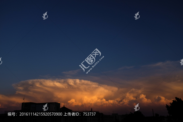 夕陽彩霞