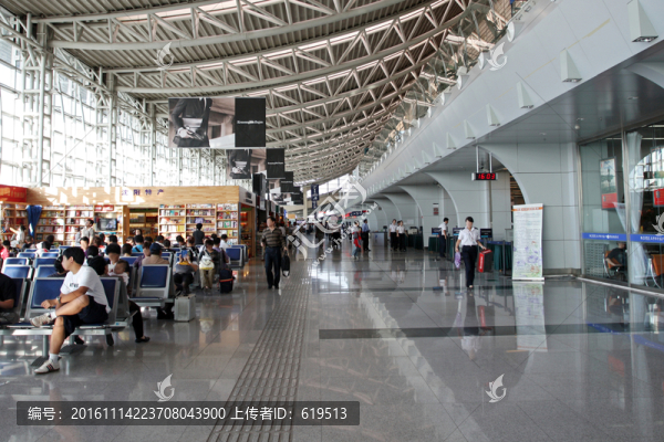 沈陽(yáng)機(jī)場(chǎng)航站樓候機(jī)廳