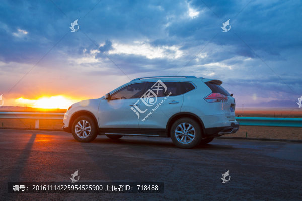 越野車