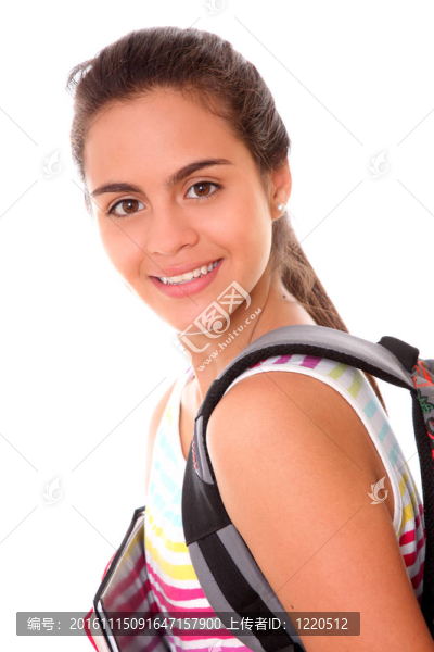 帶著書包和文件夾的年輕女子