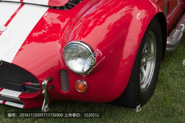 一輛經(jīng)典汽車的正面