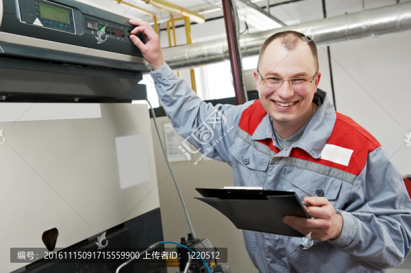 鍋爐房的加熱工程師-匯圖網(wǎng) www.fosd68.com 鍋爐房的加熱工程師