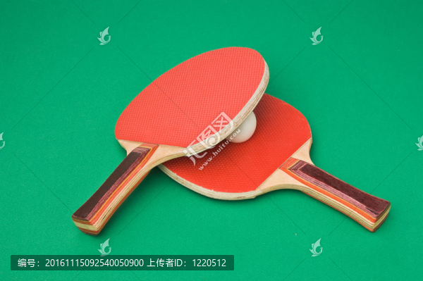 網(wǎng)球拍和球