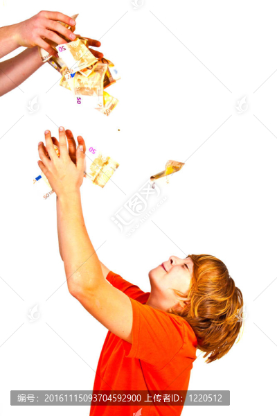 歐元繞著一個男孩的頭