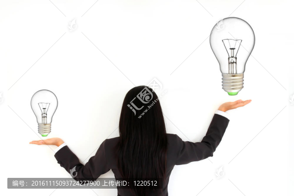 藍色背景的手工業(yè)燈泡