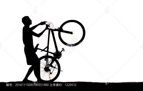 山地自行車的人的剪影