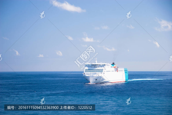 在地中海的渡輪