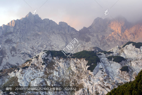 日出山