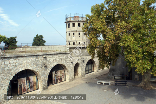 城堡在Pula