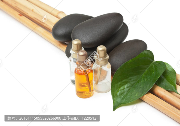 溫泉仍然生活孤立