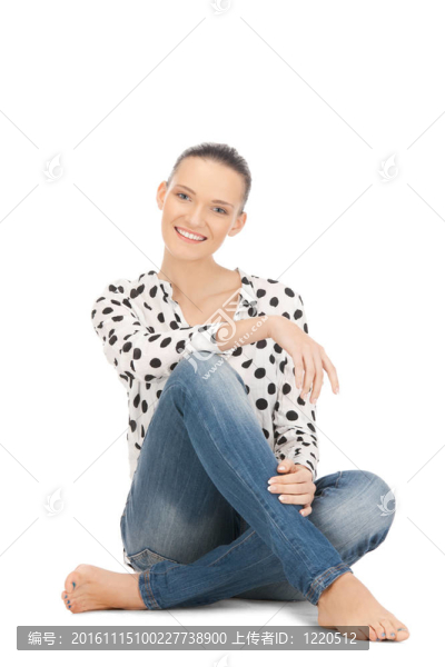 快樂和無憂無慮的十幾歲的女孩