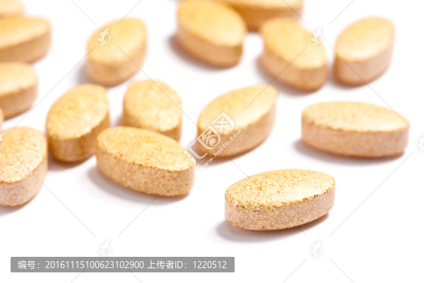藥物堆成一堆