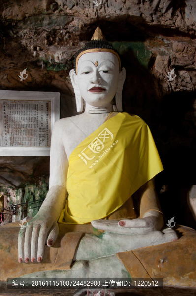 在雅拉寺石窟古代佛像；泰國(guó)