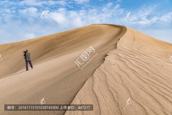 敦煌鳴沙山
