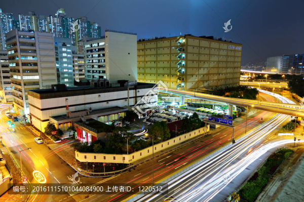 夜間城市交通和公路