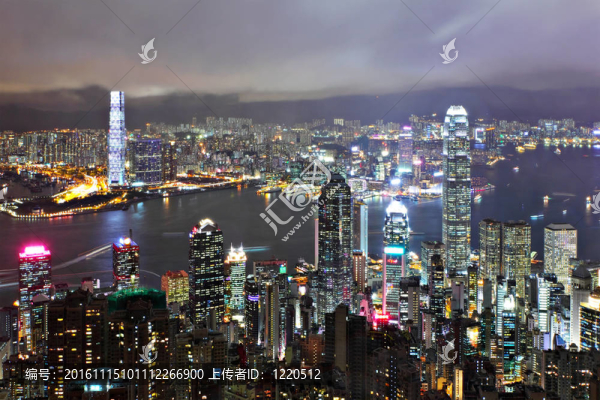 香港的夜晚擁擠的建筑