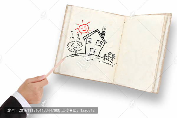 女人用鉛筆在筆記本上畫夢想之家