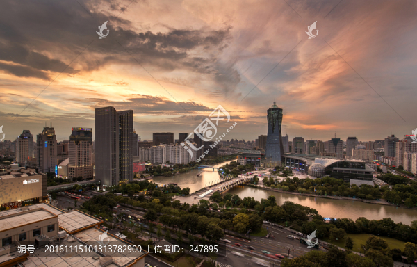 杭州西湖文化廣場(chǎng),黃昏