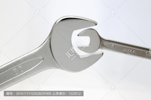 兩鋼扳手