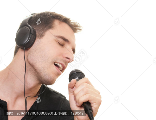唱歌的男人