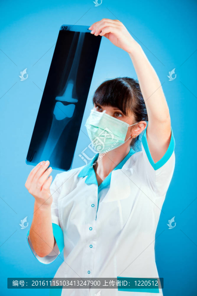 醫(yī)生用X射線