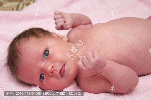 新生的嬰兒