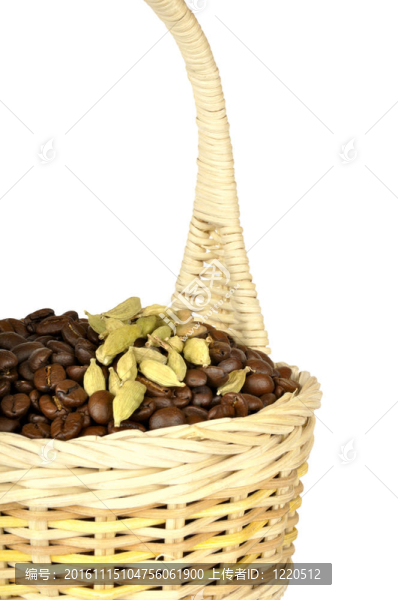 咖啡和小豆蔻放在一個(gè)籃子里-匯圖網(wǎng) www.fosd68.com 咖啡和小豆蔻放在一個(gè)籃子里
