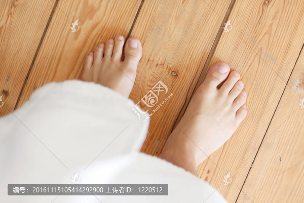 走出淋浴