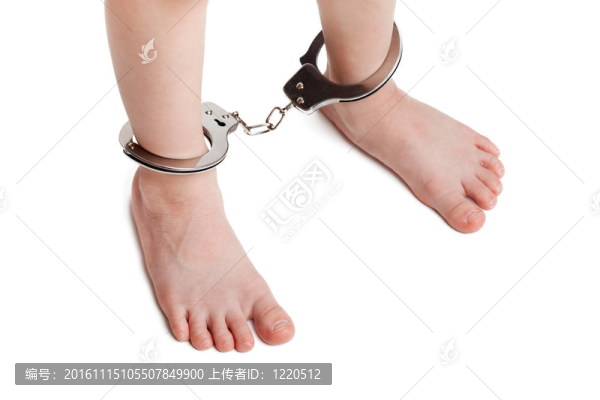 在腿上手銬或legcuffs