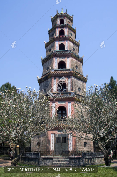 天姥寺；色調(diào)
