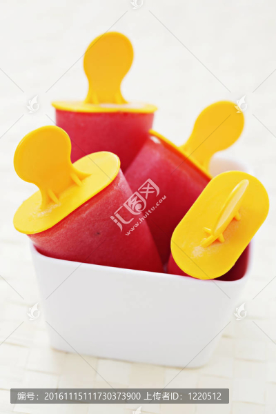 西瓜冰淇淋-匯圖網(wǎng) www.fosd68.com 西瓜冰淇淋