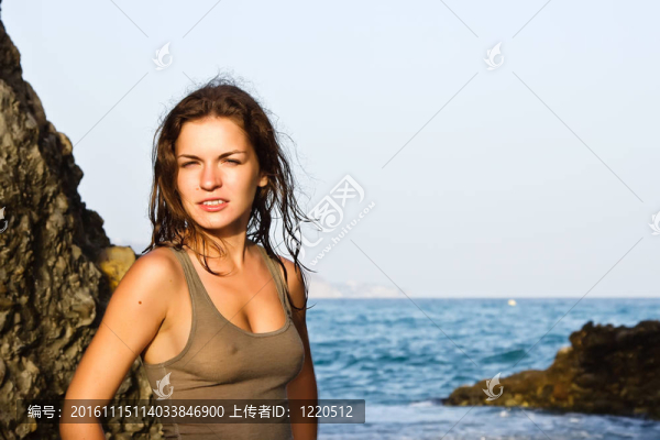 青年女性的戶外肖像