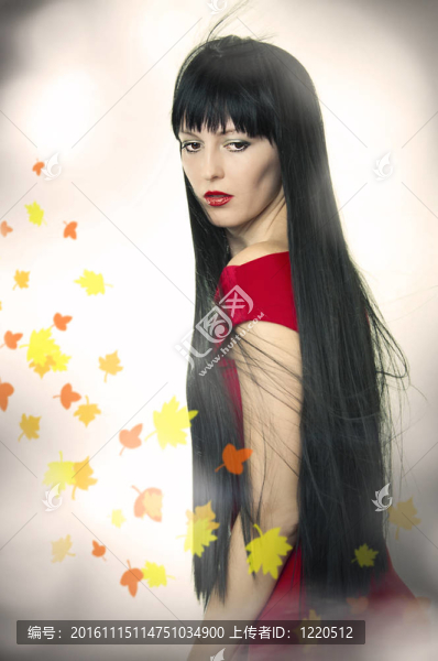 長(zhǎng)發(fā)美女