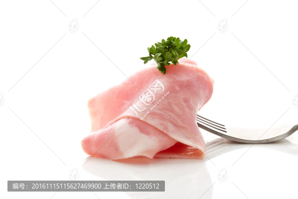 用叉子包裹的軟火腿片