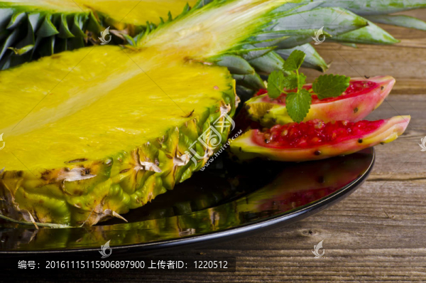 菠蘿、無(wú)花果